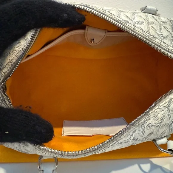 Authentic Authentic Goyard White Leather Goyardine Croisière Boston Duffle Bag - Picture 10 of 16